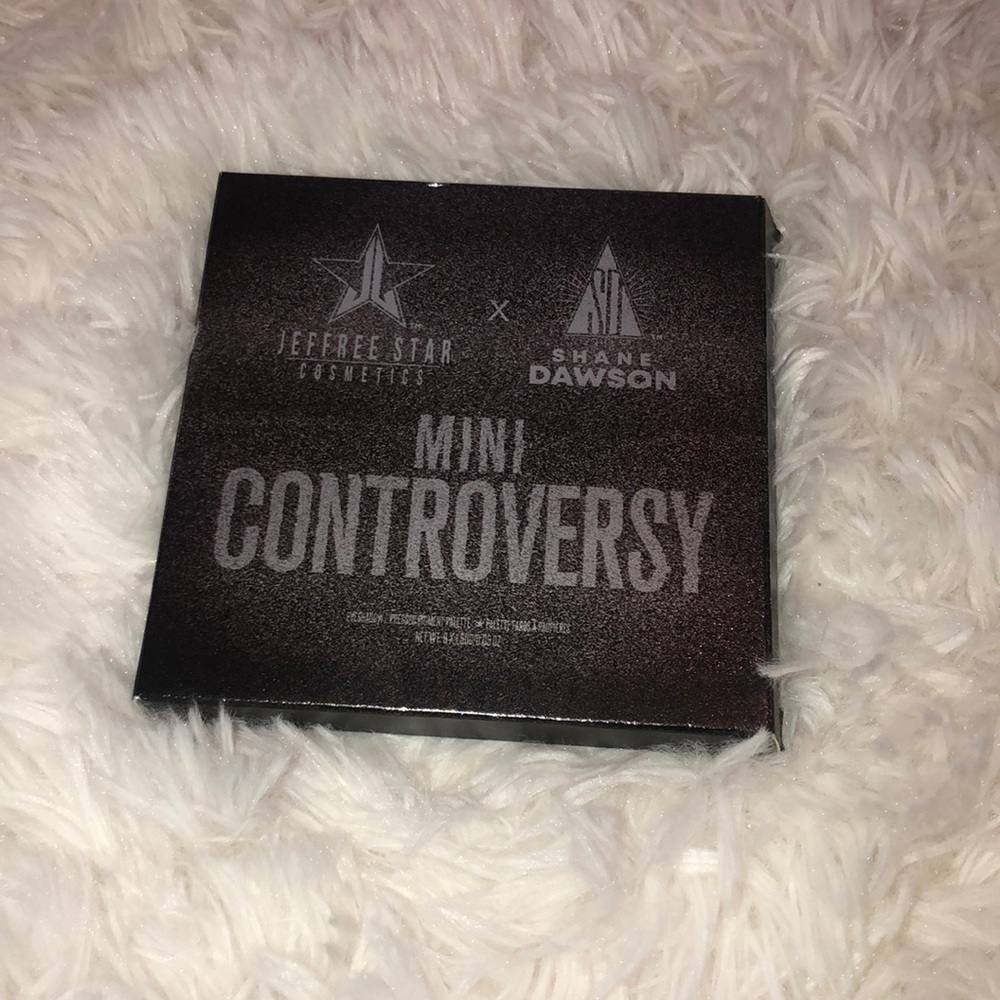 Mini controversy palette